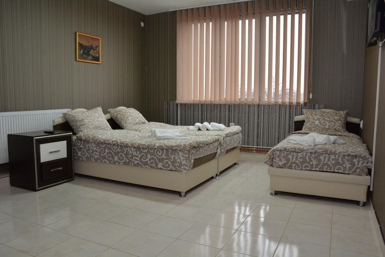 Garni Hotel Saradis Kruševac Zewnętrze zdjęcie